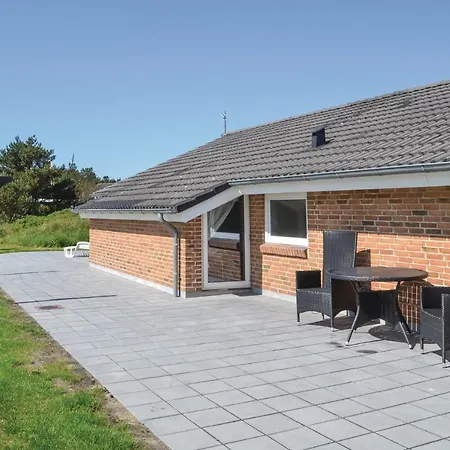 Four-bedroom Holiday With A Fireplace 04 * Vejers Strand