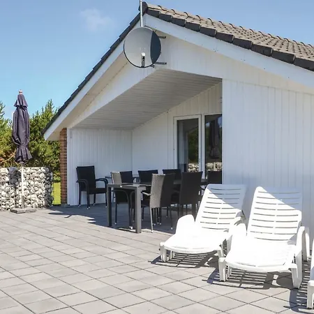Holiday home Four-bedroom Holiday With A Fireplace 04 *